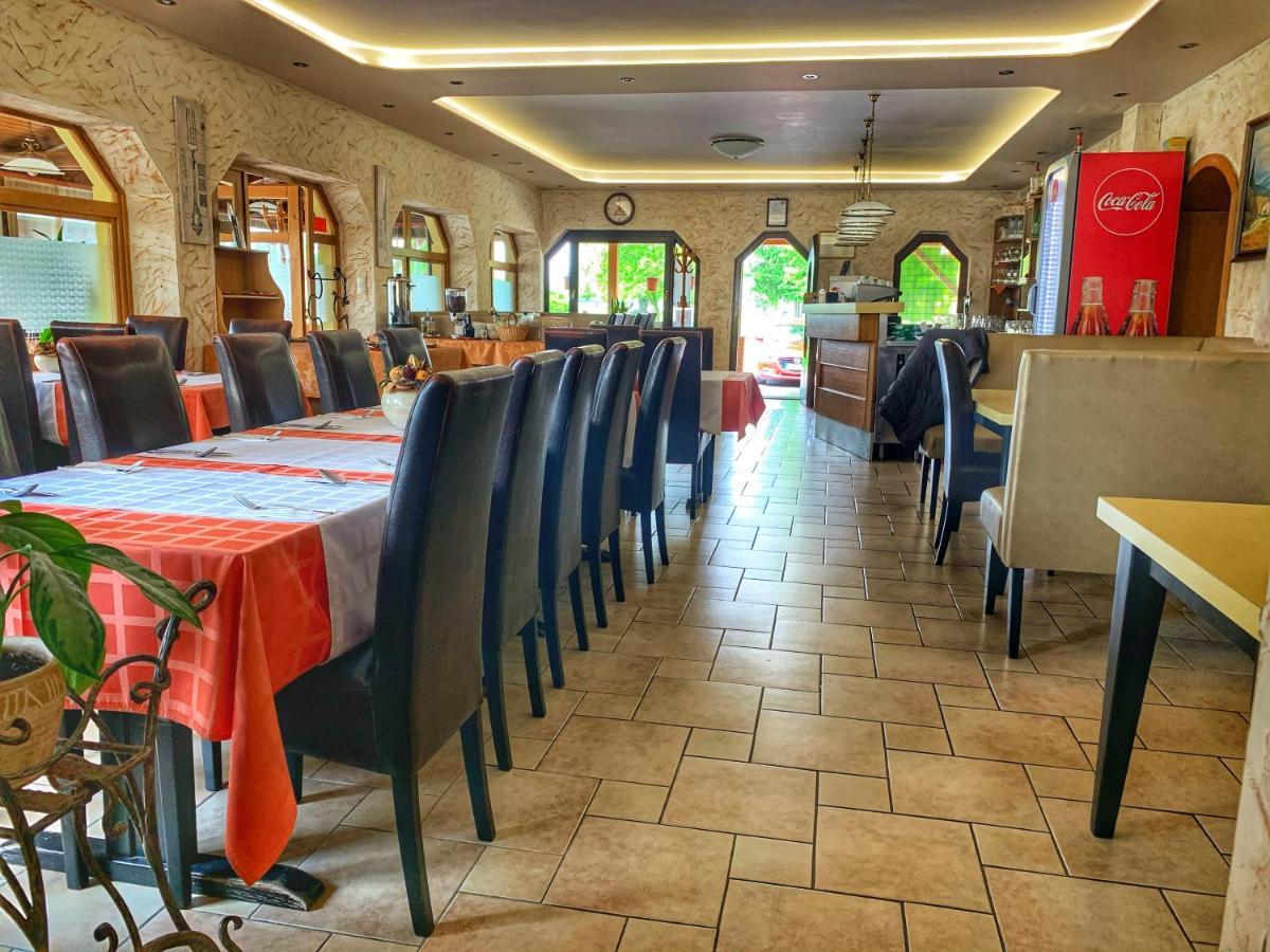 Hotel Zeta لينتي المظهر الخارجي الصورة