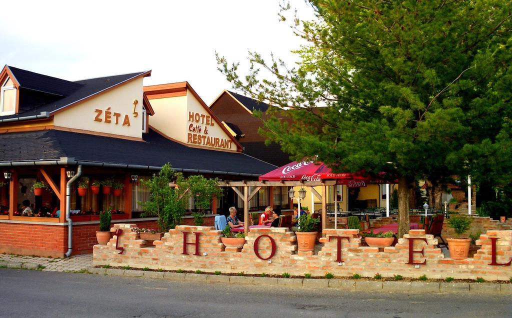 Hotel Zeta لينتي المظهر الخارجي الصورة